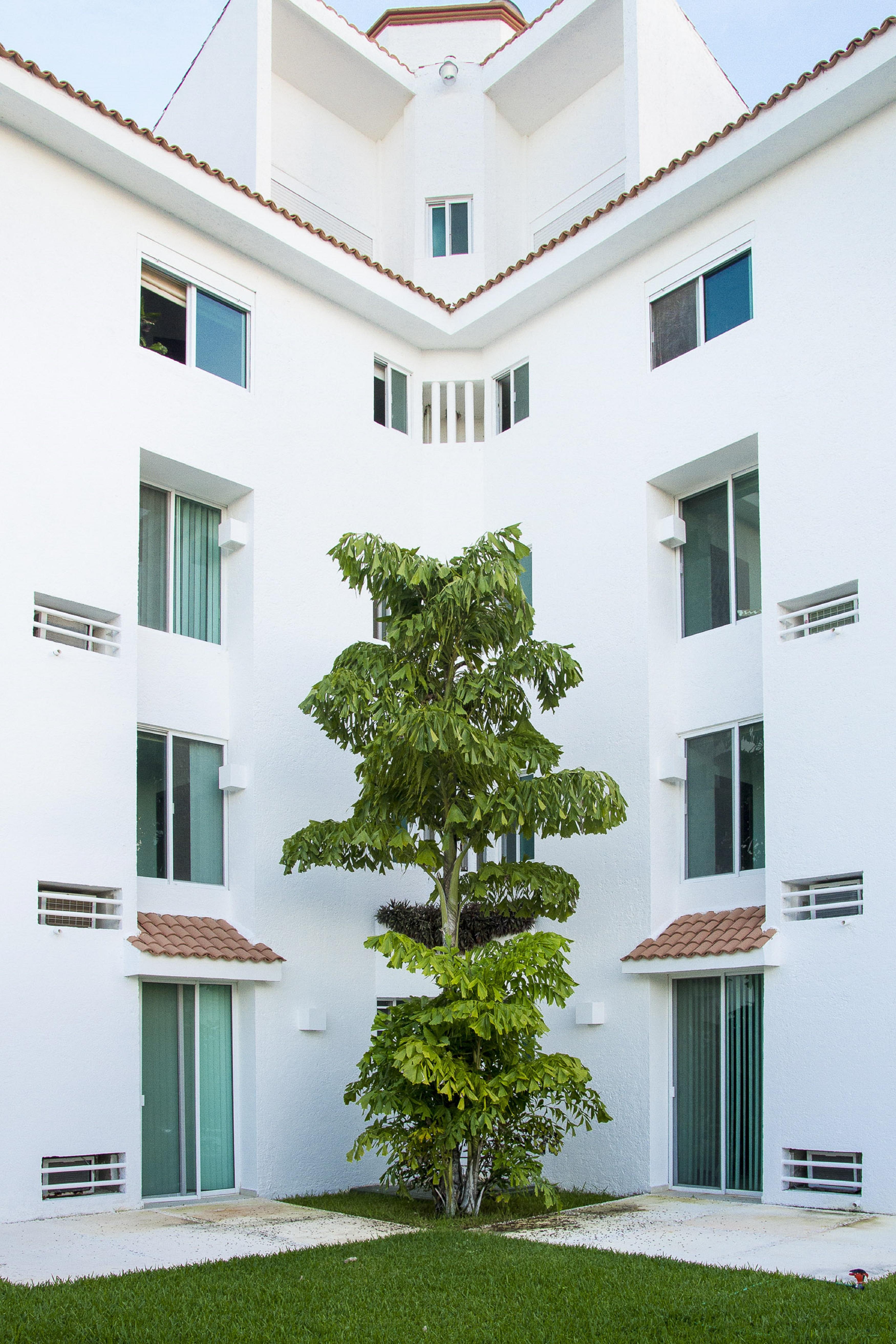 Las Gaviotas Hotel & Suites Cancun Exterior photo