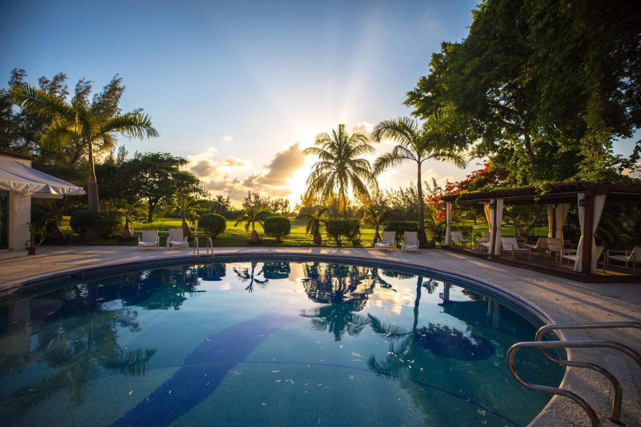 Las Gaviotas Hotel & Suites Cancun Exterior photo